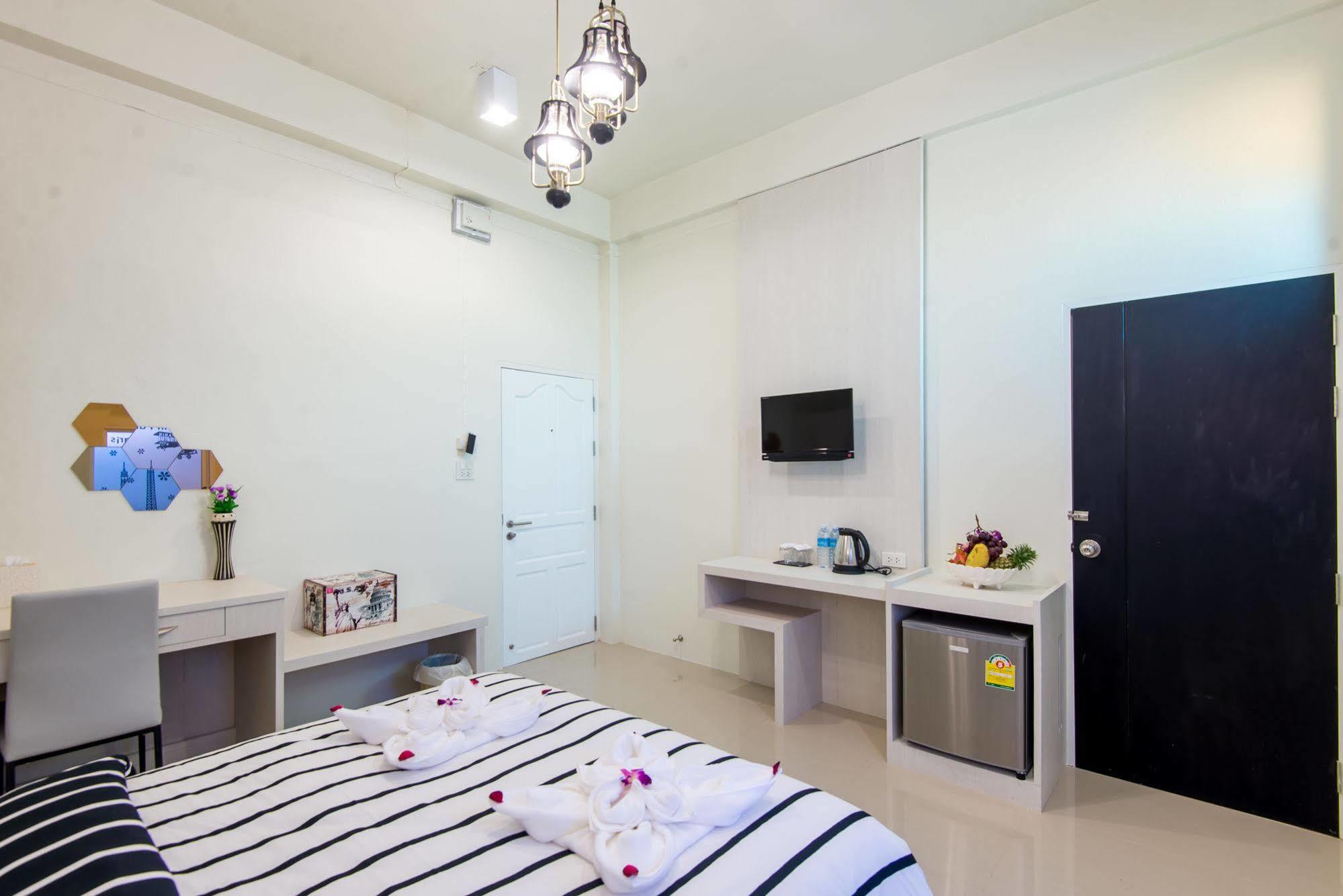 Orbit Key Hotel Krabi Bagian luar foto